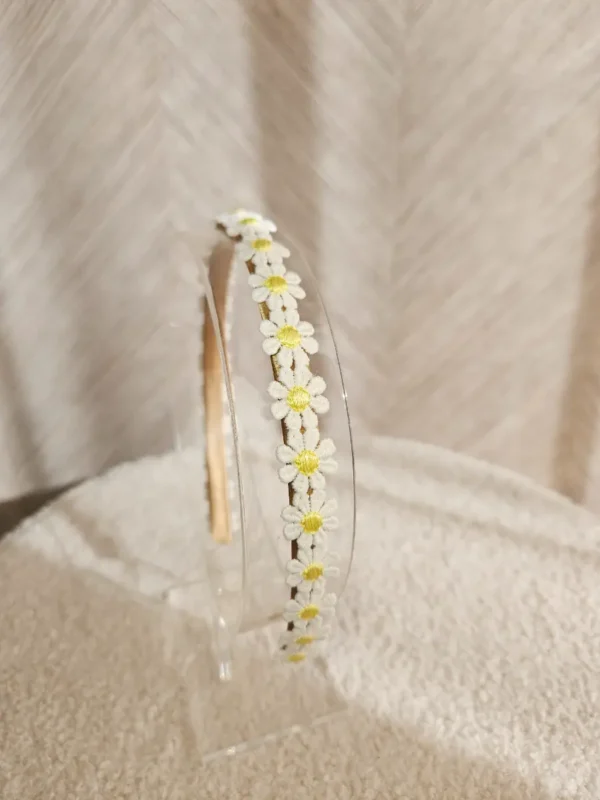 Diadeem Daisy Geel