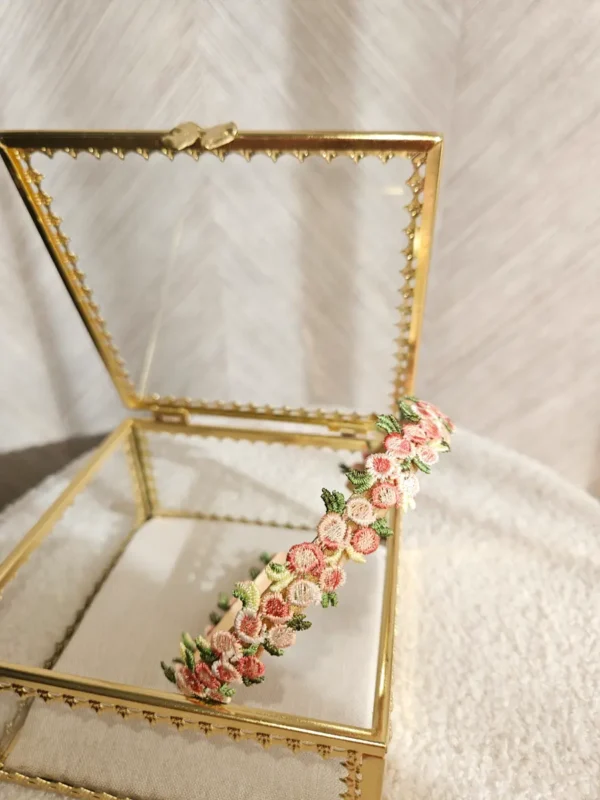 Diadeem Lucie Roze